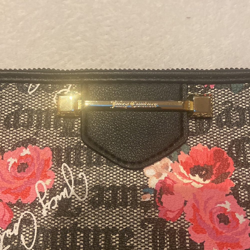 NWOT Juicy Couture Wristlet - Picture 2 of 10